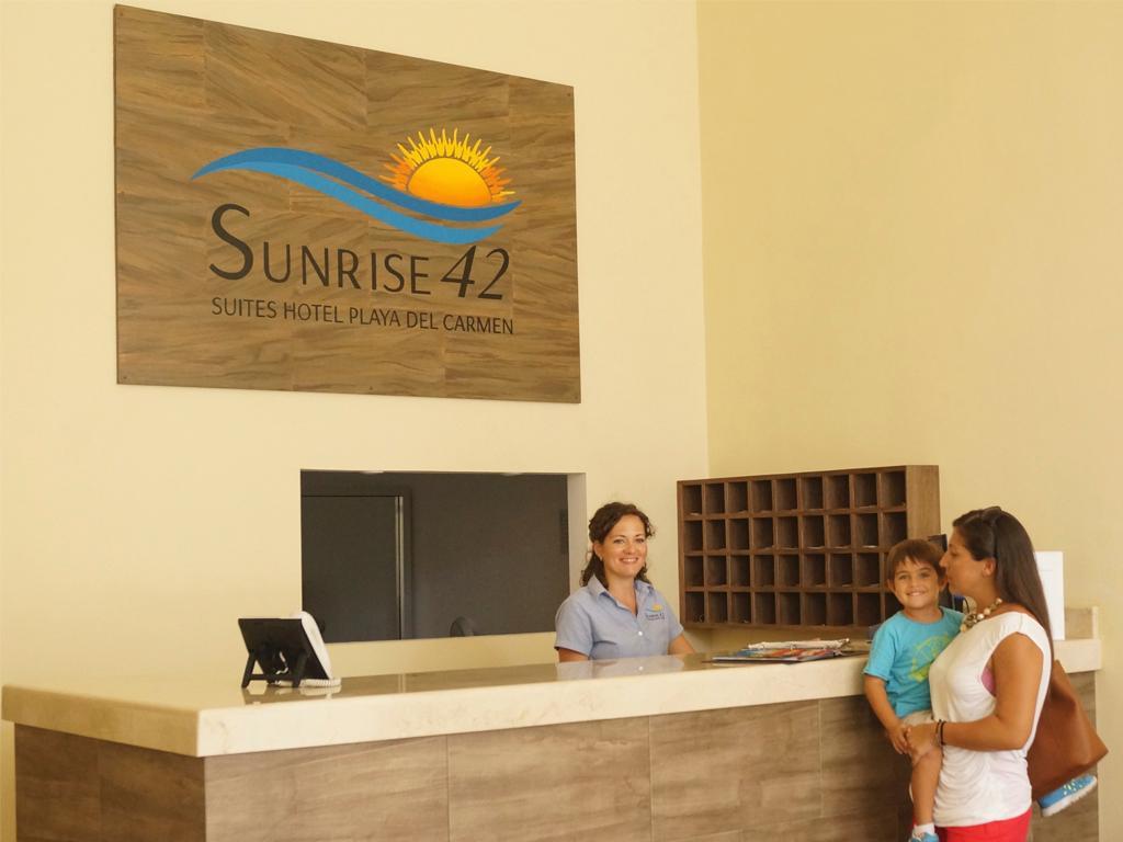 Sunrise 42 Suites Hotel Playa del Carmen Exterior foto